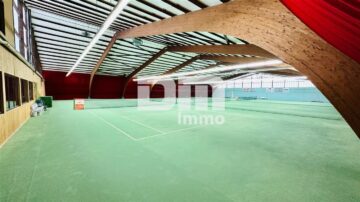 Imposante Tennishalle/ Komplex mit Gastronomie und Wohneinheit, 34314 Espenau, Grundstück gemischt genutzt